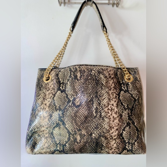 Victoria's Secret Brown Snake Print Shoulder Bag with Gold Chain - Picture 3 of 16